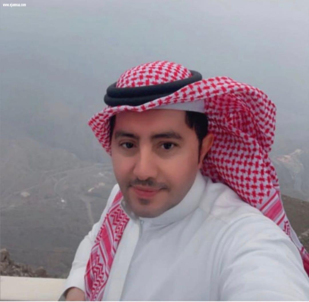 الخياط يصنع الاعلام الجديد